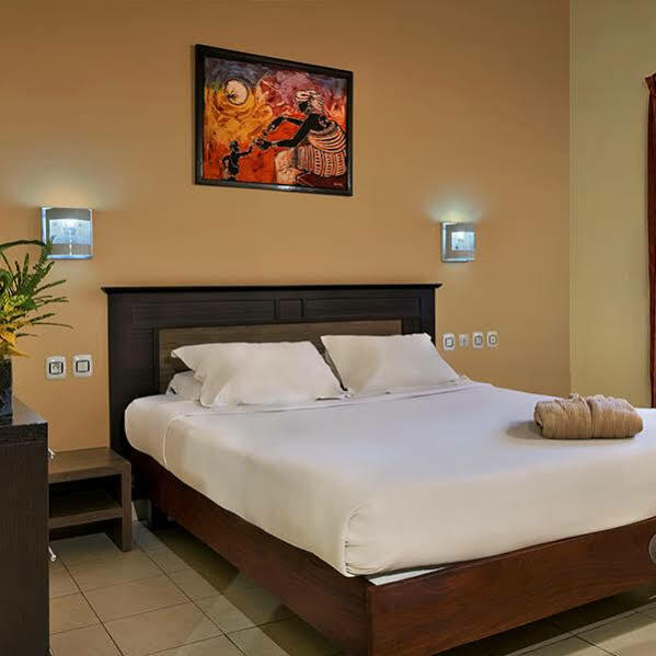 Dunia Hotel Ouagadougou Loumbila Екстериор снимка