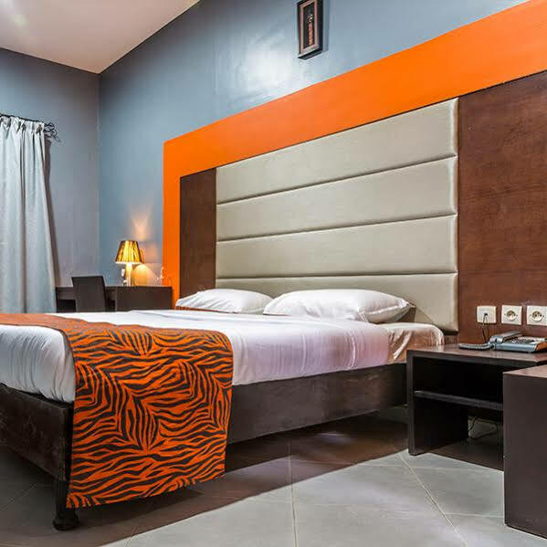 Dunia Hotel Ouagadougou Loumbila Екстериор снимка