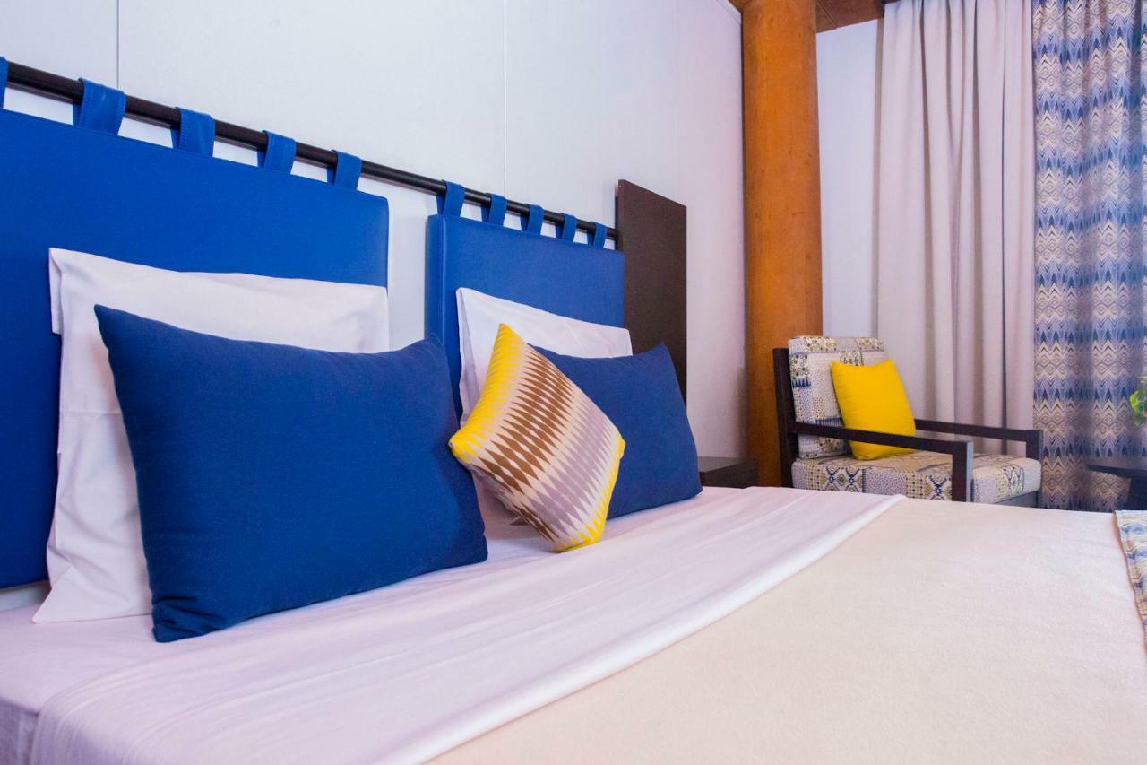 Dunia Hotel Ouagadougou Loumbila Екстериор снимка