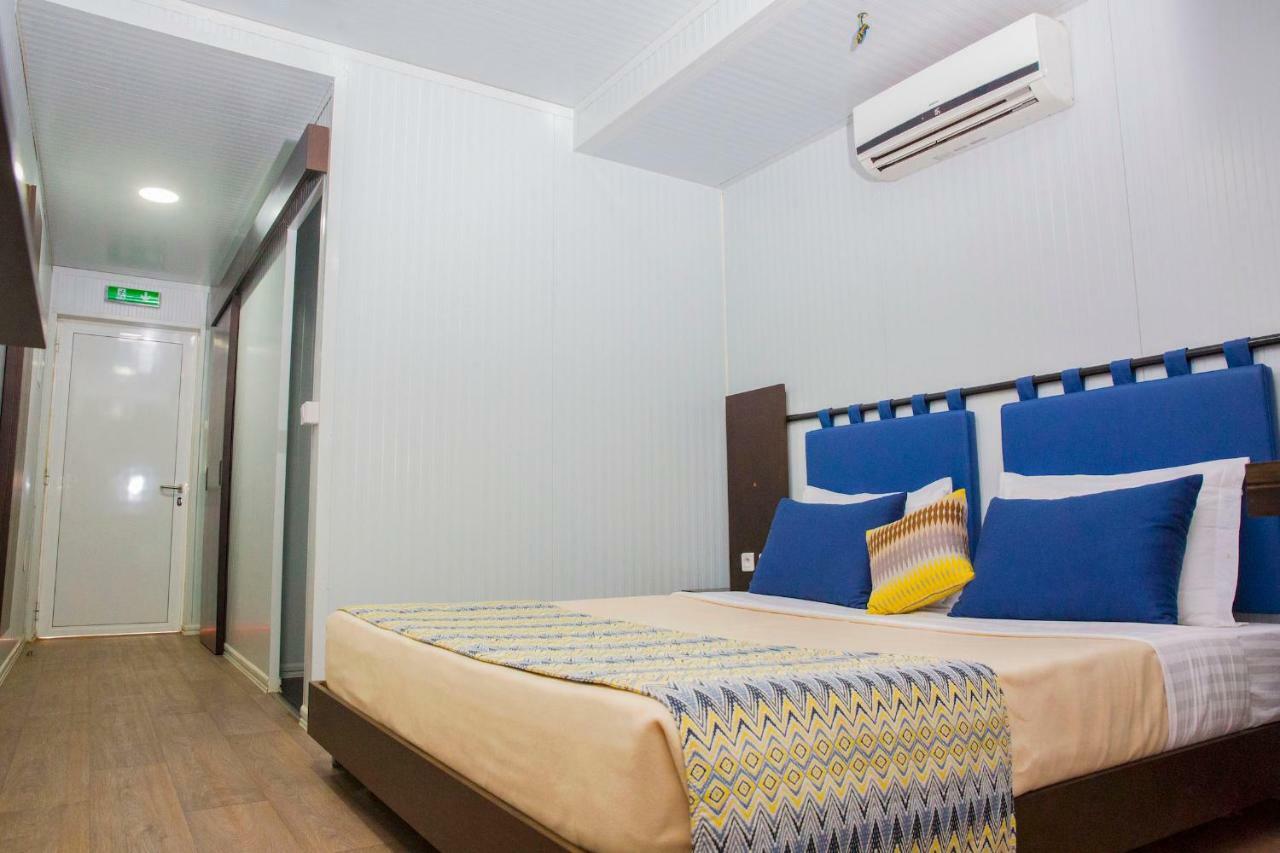 Dunia Hotel Ouagadougou Loumbila Екстериор снимка