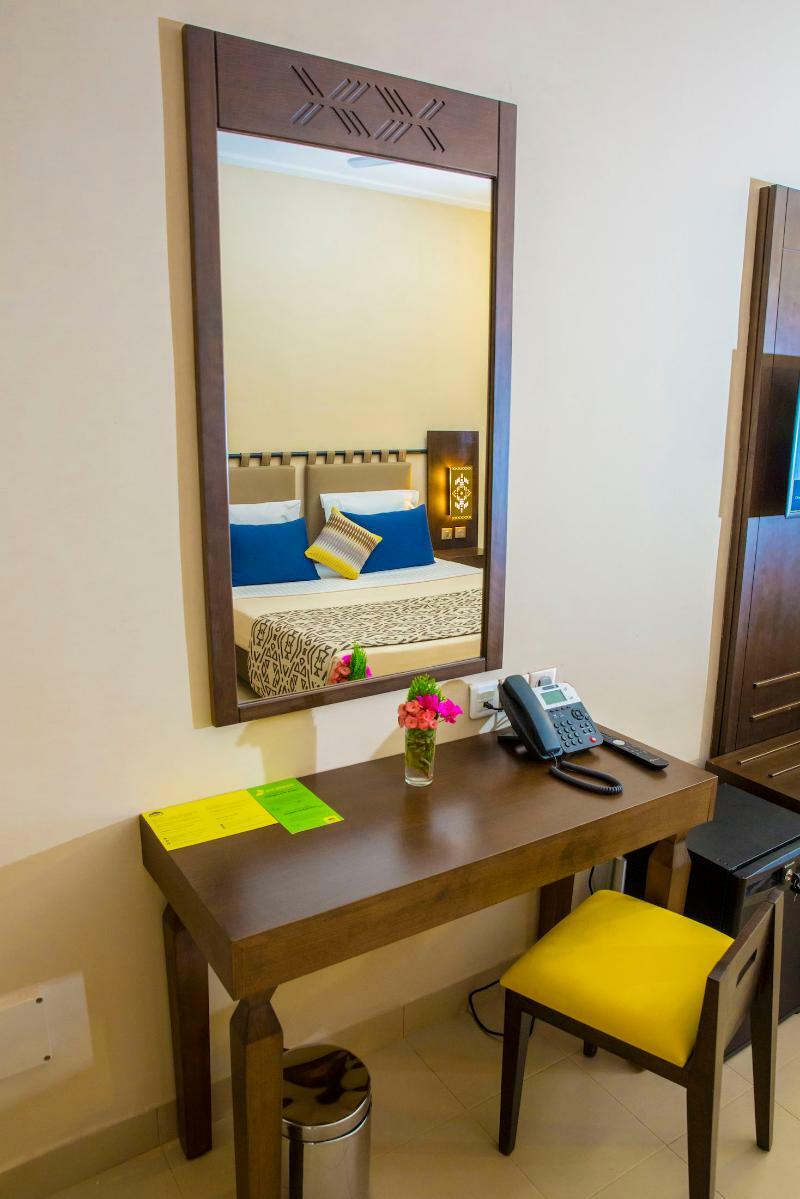 Dunia Hotel Ouagadougou Loumbila Екстериор снимка